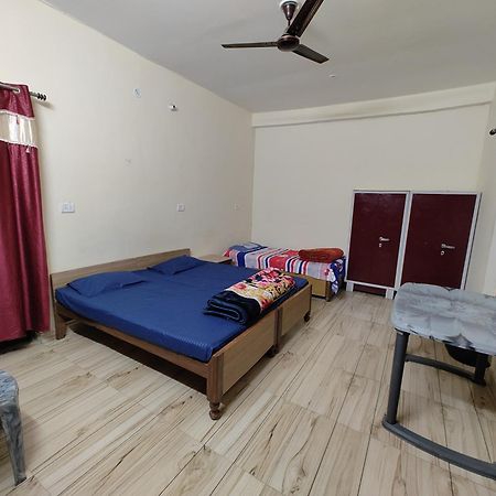 Herb Club Homestay Bhīm Tāl Exteriör bild