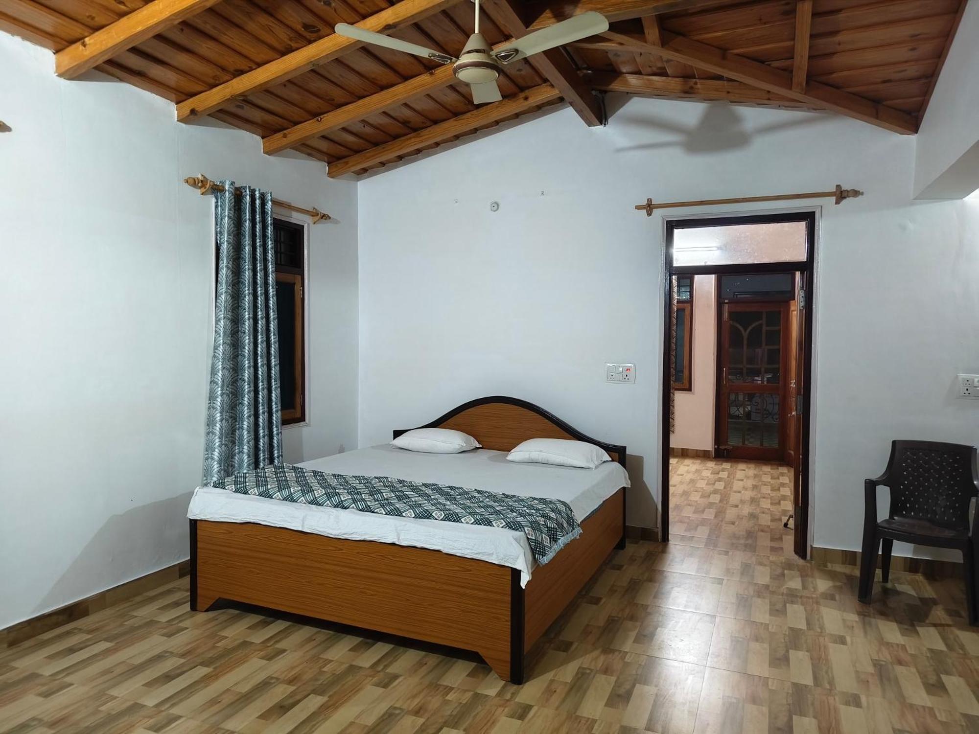 Herb Club Homestay Bhīm Tāl Exteriör bild